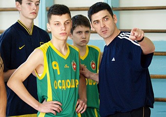 Семінар з підвищення кваліфікації тренерів з баскетболу