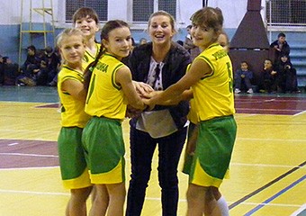 Наші юнаки та дівчата взяли участь в черговому турі юнацької баскетбольної ліги