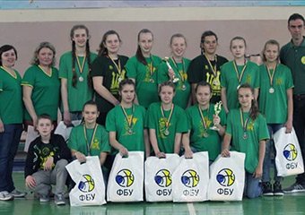 Дівчата 2004 року народження - срібні призери Всеукраїнської юнацької баскетбольної ліги!